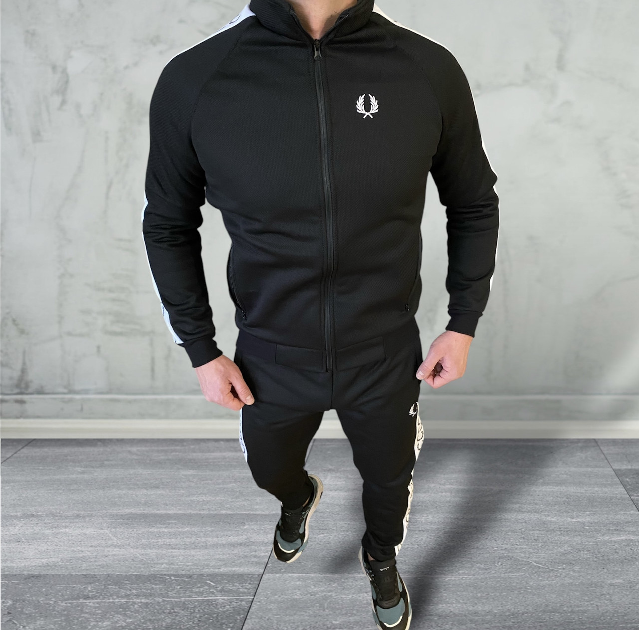 Теплий чоловічий спортивний костюм без капюшону