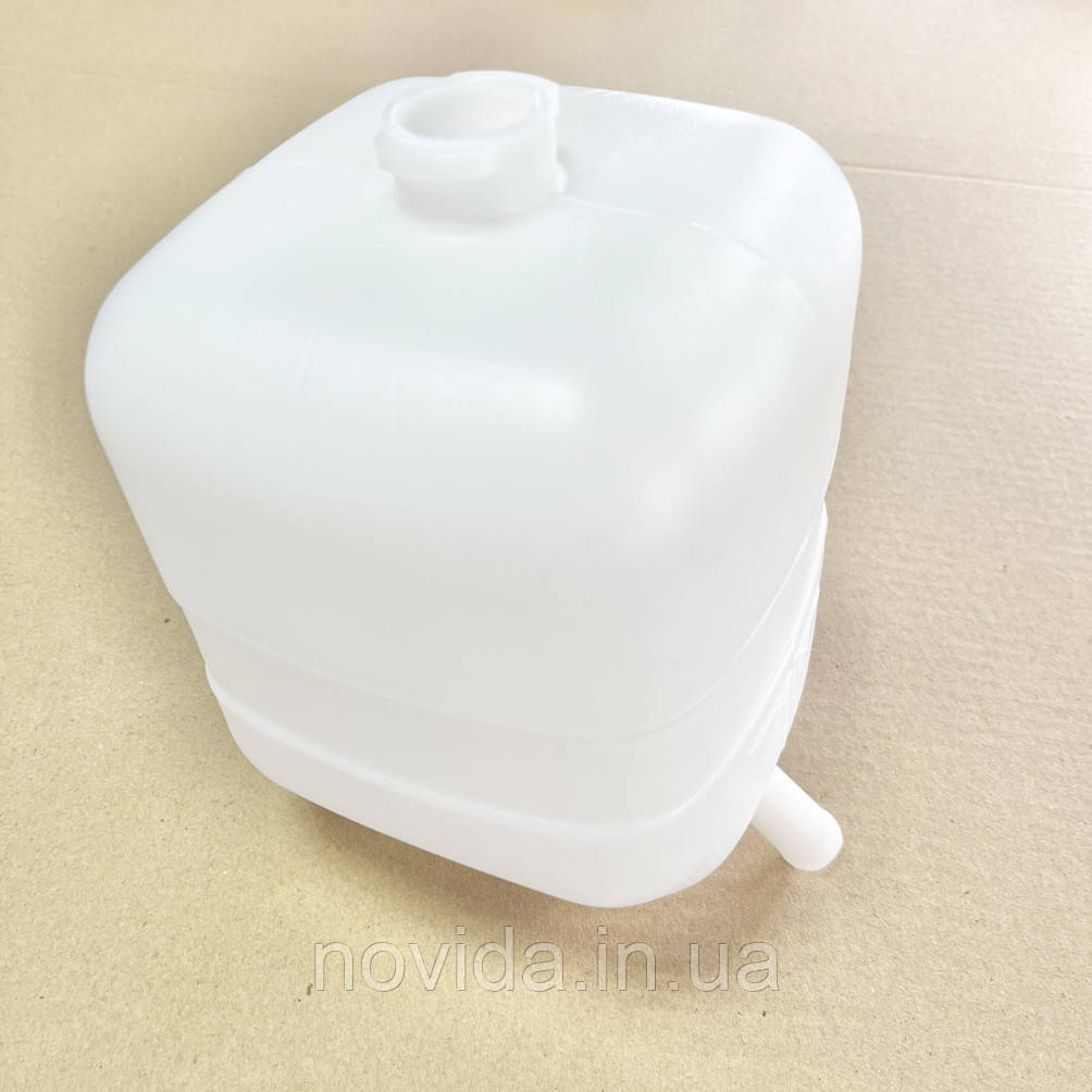 Бачок розширювальний УРАЛ, ВАЗ 2101, 2102, 2103, 2104, 2105, 2106, 2107. 2101-1311014