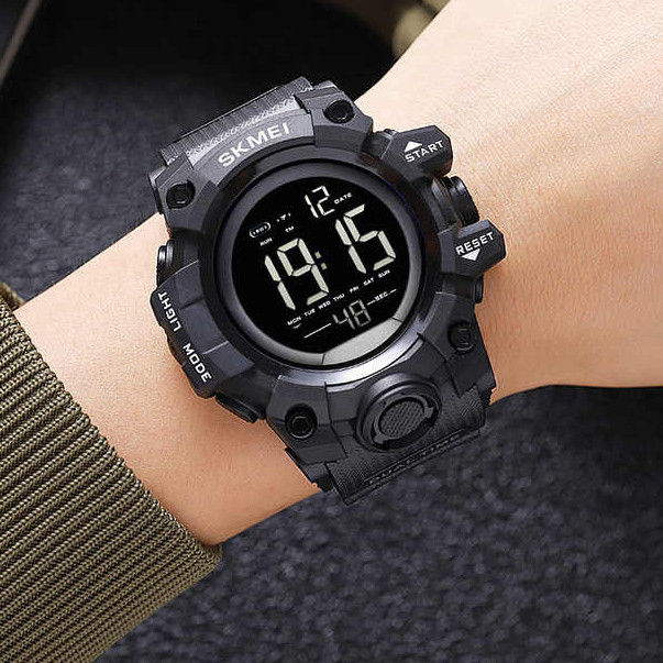 Чоловічі годинники для риболовлі, Армійські годинники мілітарі Спортивні наручні NQ-76, фото 1