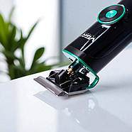 Машинка для стрижки волосся з насадками та зарядною базою VGR V-671, фото 9