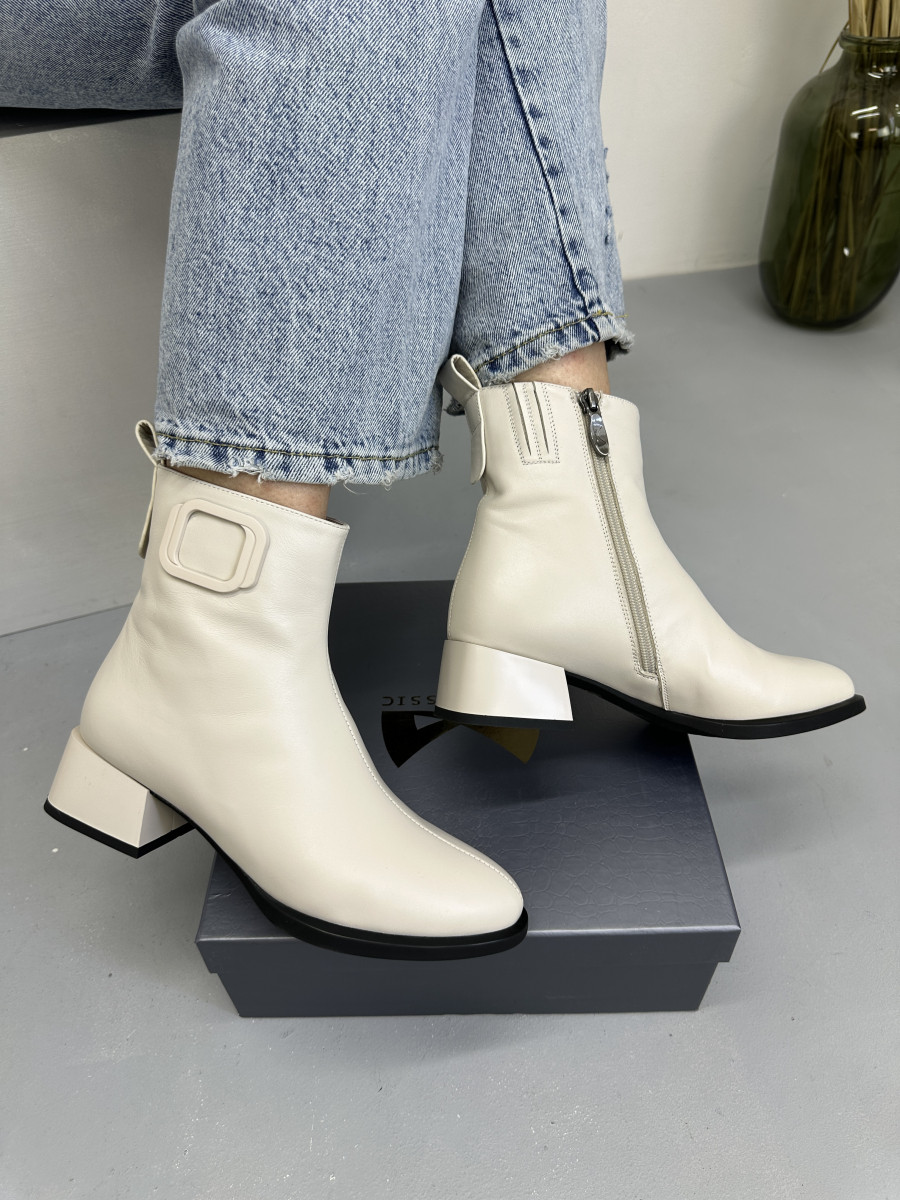 Черевики жіночі демісезонні MyClassic LE1159-AT29-NP909B світлі, фото 1