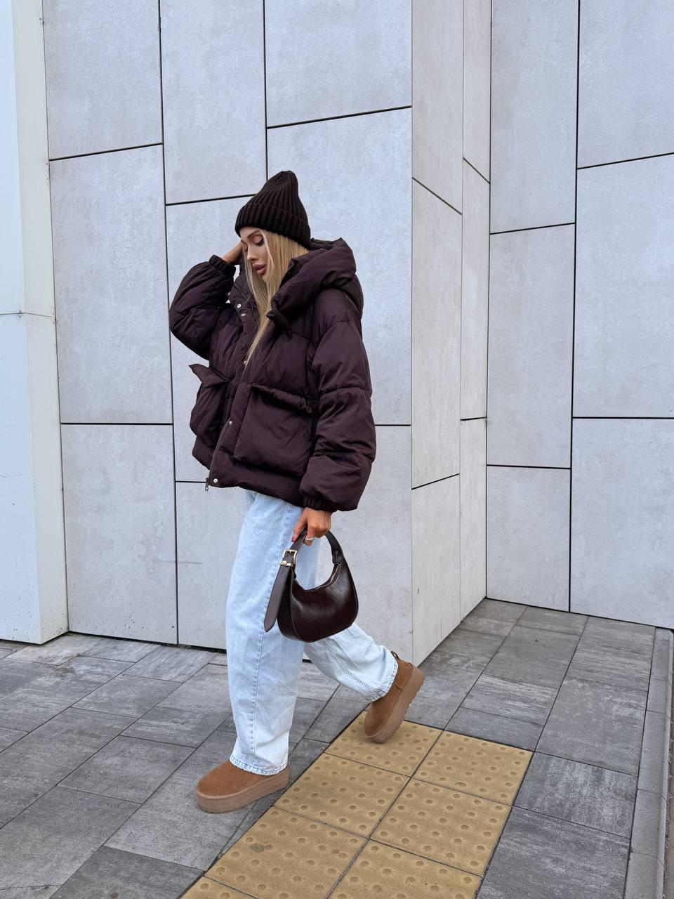 Жіночий зимовий об'ємний пуховик з капюшоном, фото 1