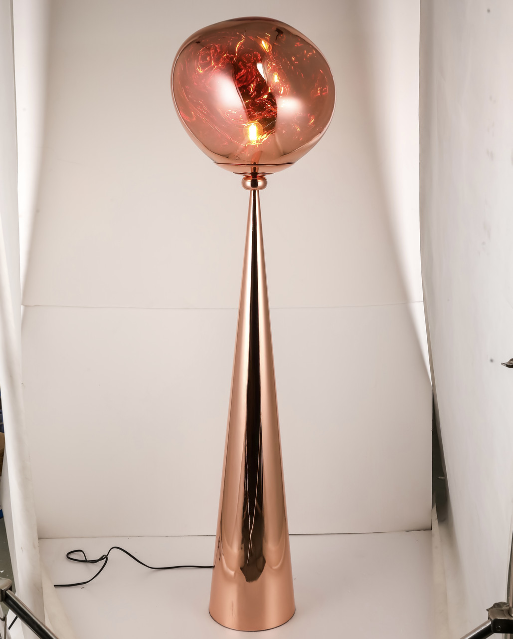 Торшер дизайнерський "Melt" мідний з плафоном 38см (93-F01-1)