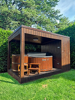 Релакс-зона з джакузі