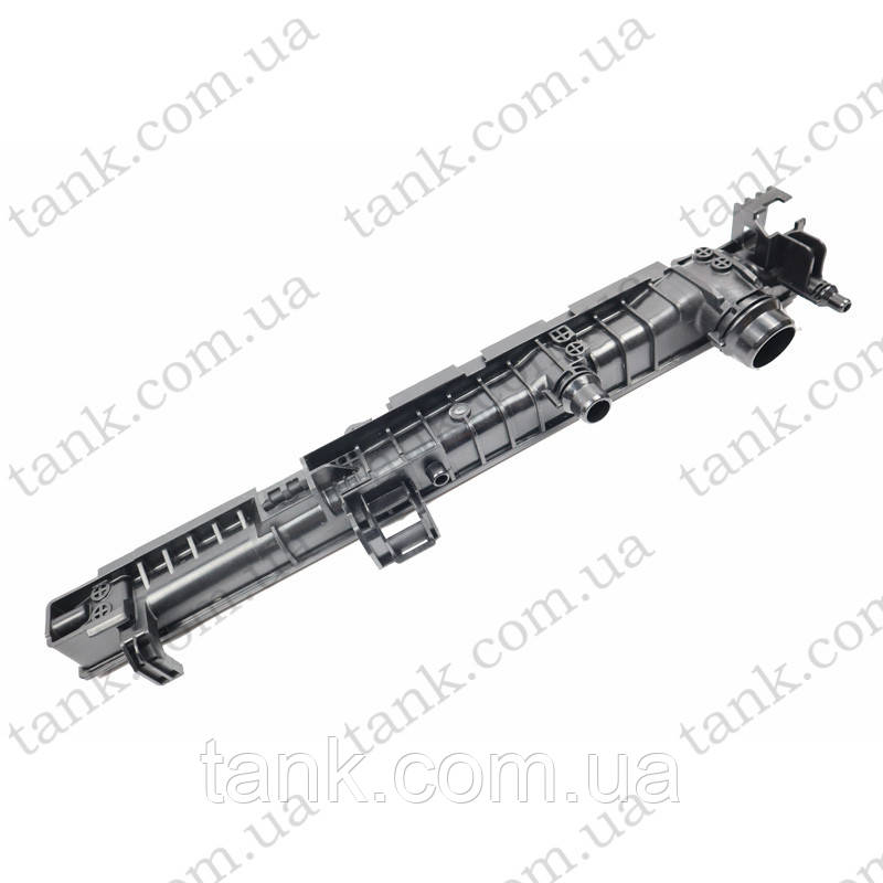 Бачок радіатора BMW 5-Series G30, G31 (2017-2024) OEM 17119425861 17118699787
