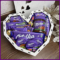 Подарунковий бокс із солодощами Мілка Подарунок на день народження з цукерок Солодкий бокс серце для дівчат