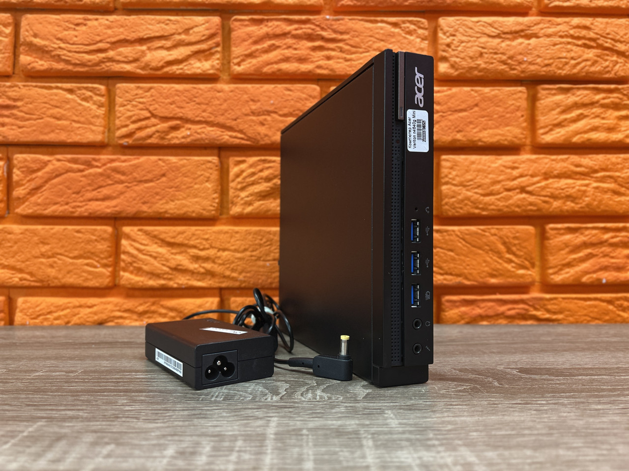 Комп'ютер Acer Veriton N4640G Mini, Intel Core i3-6100 3.7GHz, DDR4 8ГБ, SSD 120ГБ