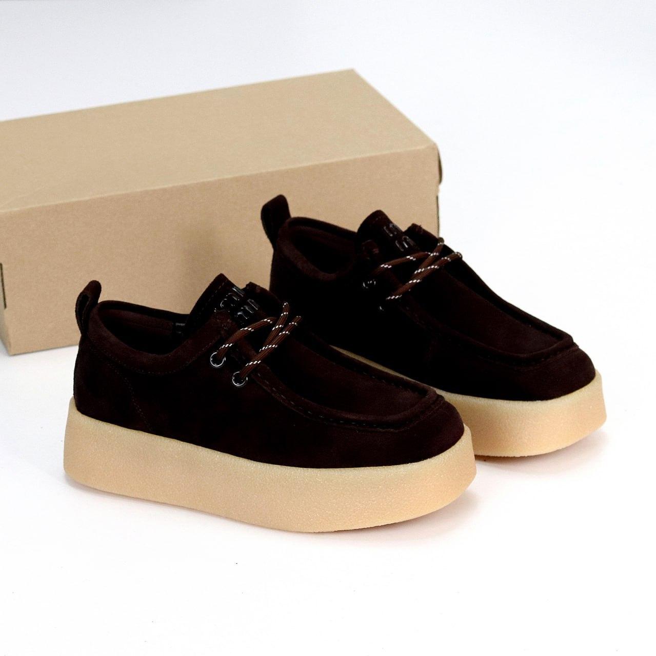 Жіночі замшеві лофери на шнурівці на широкій підошві коричневі натуральна замша, фото 1