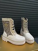 Boot Beige Logo 37