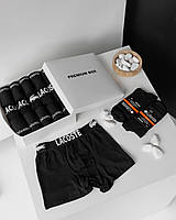 Комплект 5 штук трусів + 12 пар термо шкарпеток в Premium Box S