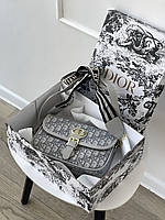 Сумка Christian Dior Bobby на широкому ременці світло-сірий текстиль Є