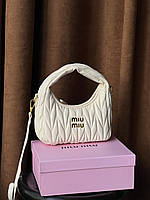 Сумка MIU MIU Wonder Matelasse Leather Hobo молочний Є