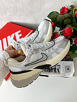 V2K Run  Summit White Metalic Silver