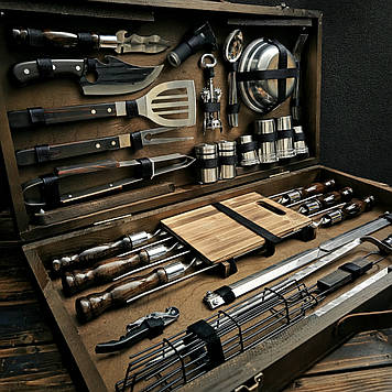 Подарунковий набір шампурів у дерев'яному кейсі «Легіон»