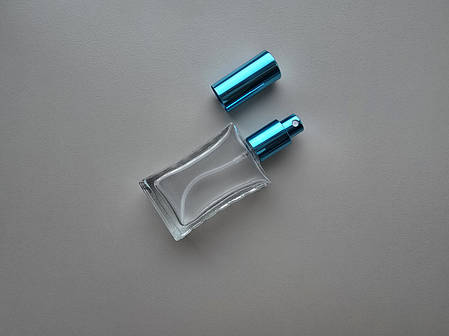 50 - 52 мл Прямокутний скляний прозорий флакон з металевим розпилювачем, спреєм 18/415, пляшка, атомайзер, фото 1