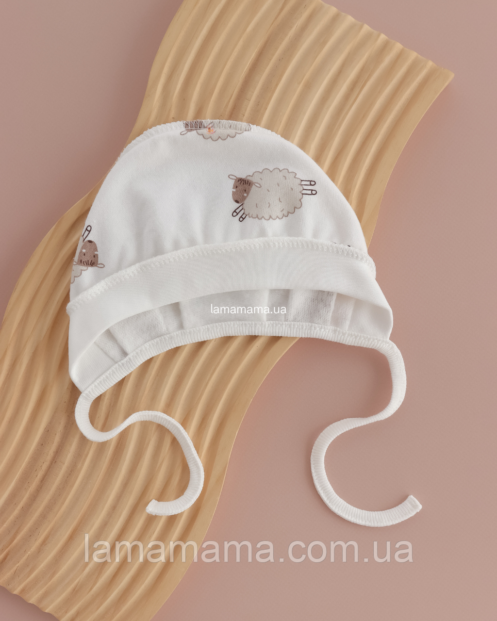 Теплий чепчик на зав'язках із зовнішніми швами Пухнасті історії Футер з начісом, молочний з малюнком, фото 1