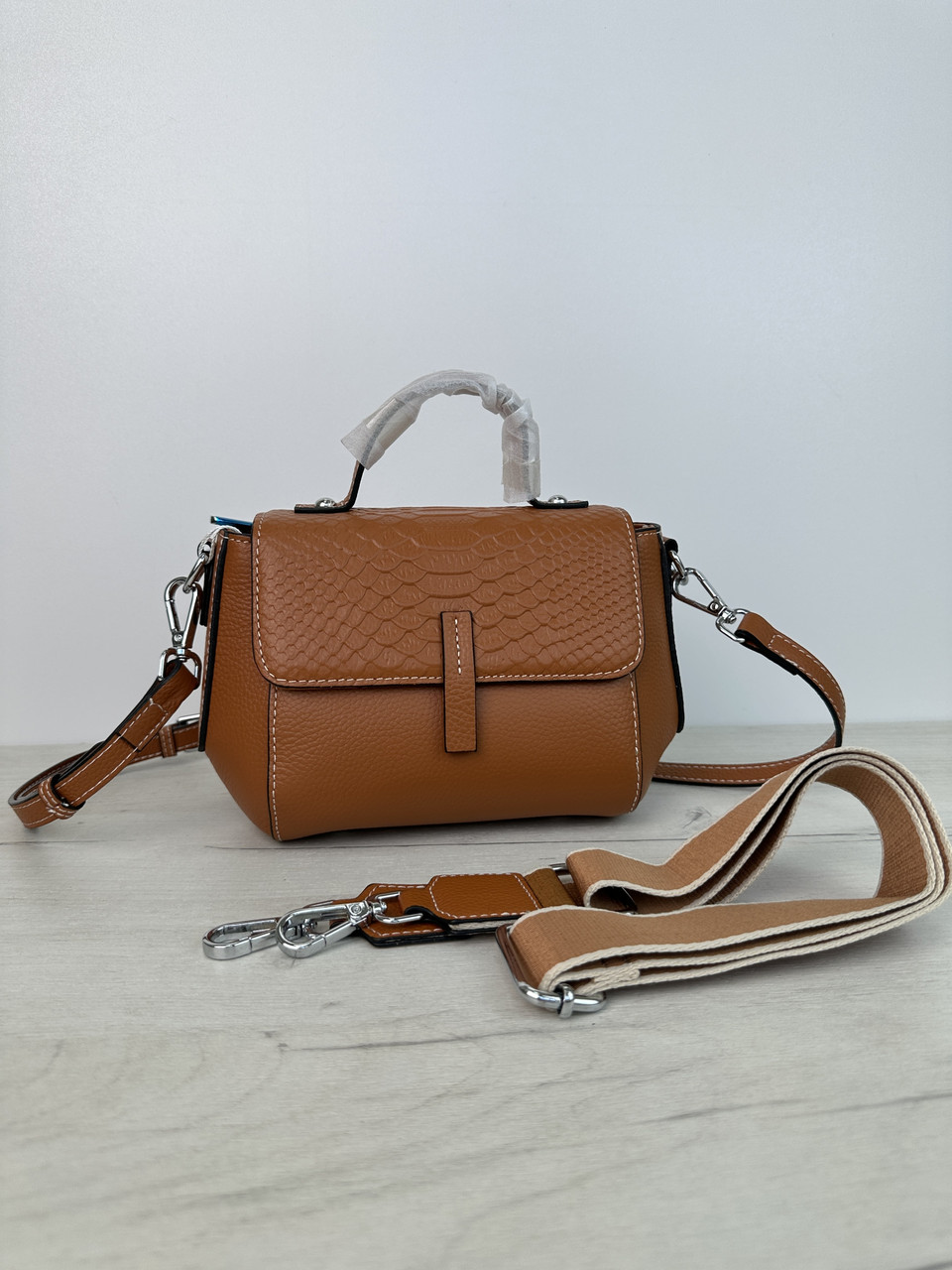 Шкіряна сумка форма трапеція під крокодила Lanvera-3040-С101 Коричнева, фото 1