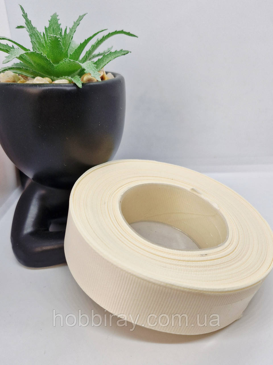 Репсова стрічка 2,5 см. 23 м. Цвет молочний., фото 1