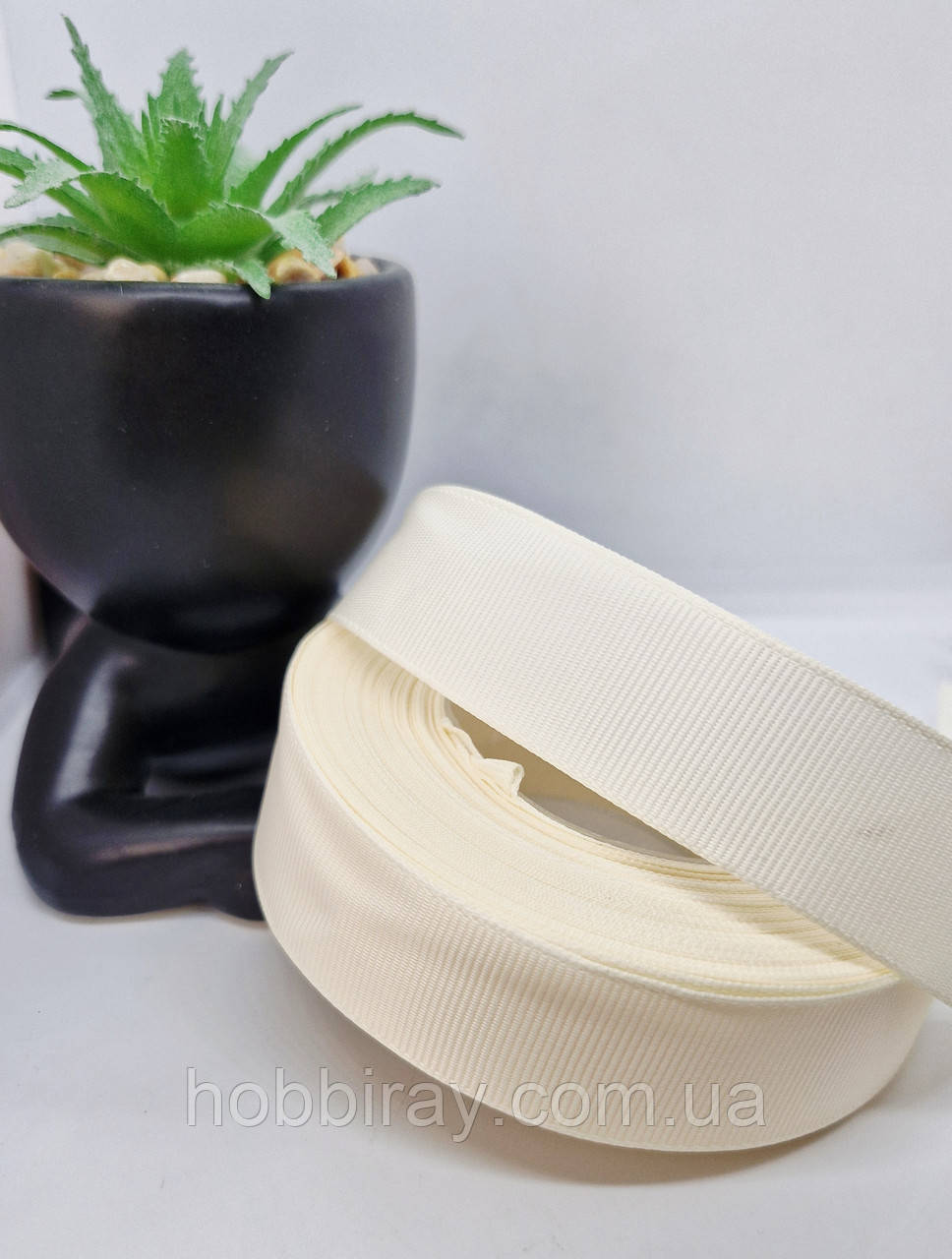 Стрічка репсова 2,5 см. Ціна за 1 метр. Колір молочний., фото 1