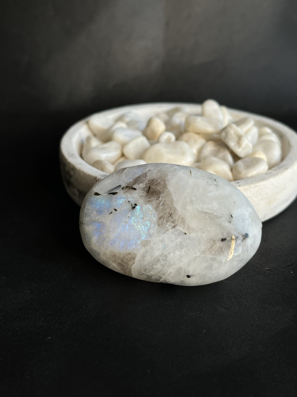 Кабошон натуральний місячний камінь овал камінь кабошон палм адуляр 51*34*16 мм, фото 1