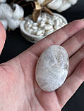 Кабошон натуральний місячний камінь овал камінь кабошон палм адуляр 48*32*19 мм, фото 4