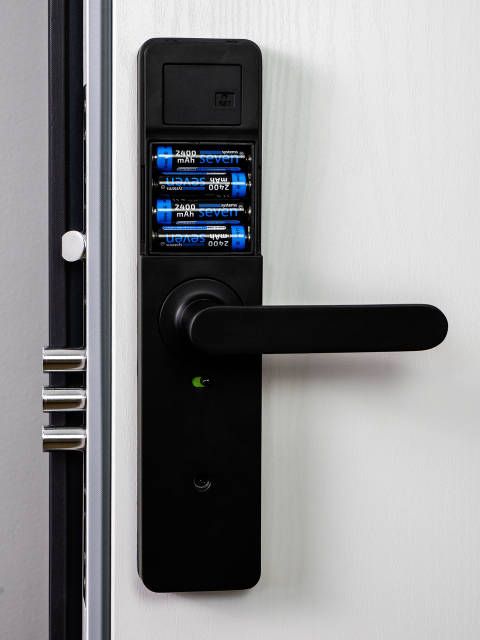 Розумний дверний замок SEVEN LOCK SL-7779BFW. Ціна, купити в