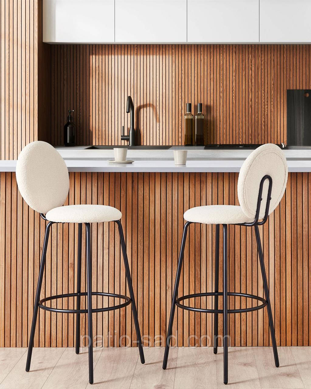 Комплект з 2 барних стільців з круглою спинкою EMERY Boucle світло-бежевого кольору., фото 1