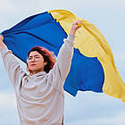 Прапор України з габардину 135х90 см зшитий, міцне полотнище жовто-синього кольору для вулиці та дому, фото 4