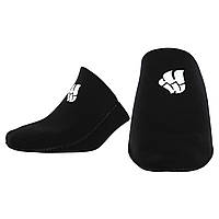 Ботинки и носки