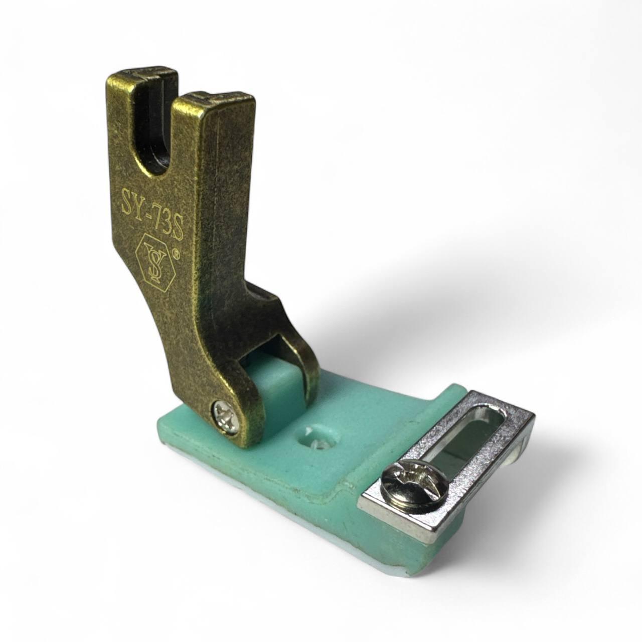 Лапка SY-73S тефлонова з регульованим направителем для прямострочних промислових машин