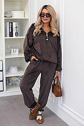 Спортивний костюм жіночий велюровий з капюшоном