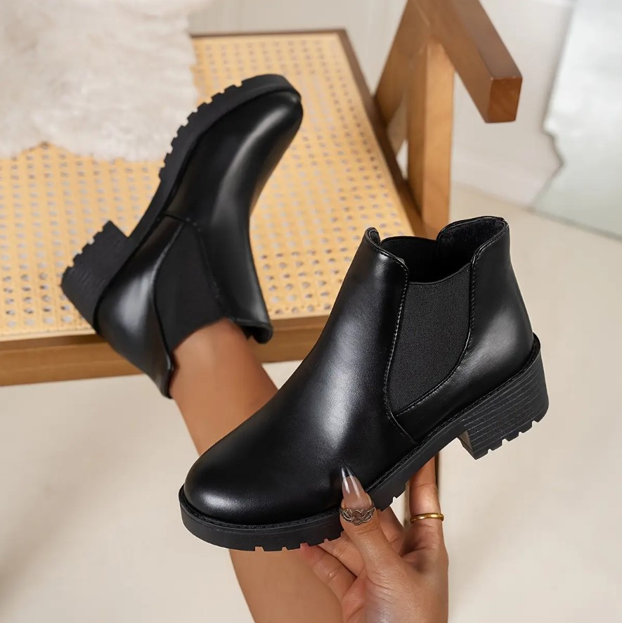 Черевики жіночі чорні на низькому ходу демісезонні, фото 1