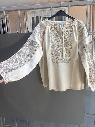 Жіноча світло-бежева вишиванка з бежевими візерунками розміри XL, 2XL, 3XL, фото 2