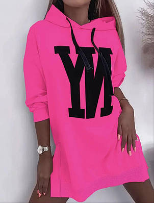 Яскрава жіноча туніка з капюшоном і принтом