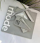 КОМПЛЕКТ сірий чохол rhode з блиском для губ на iPhone 16 pro, фото 4