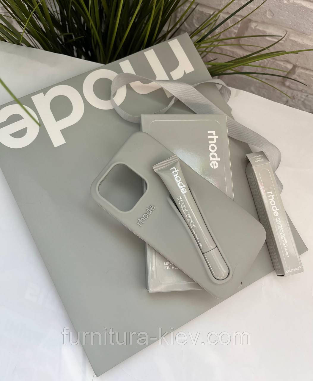 Чехол rhode без блиску для губ на iPhone 15, фото 1