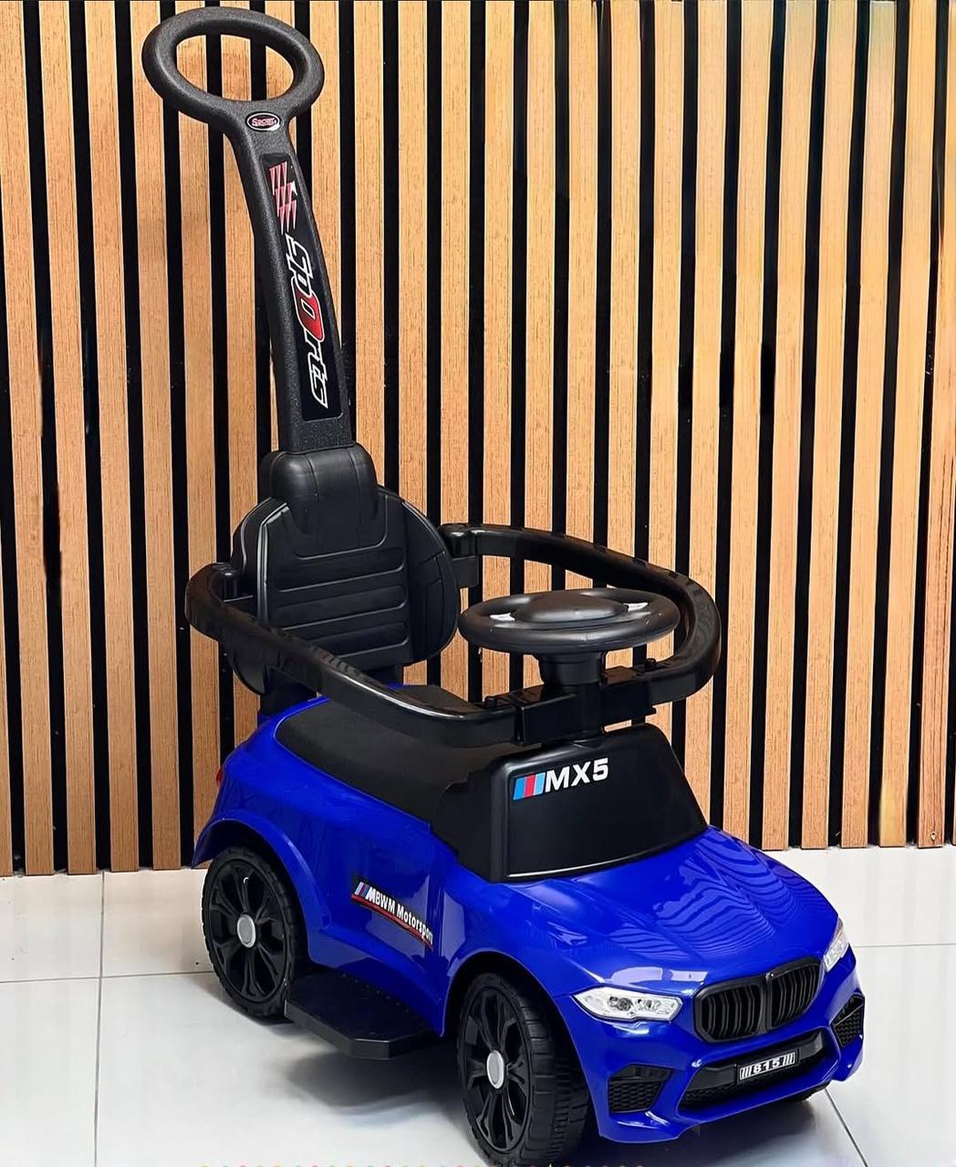 Дитяча каталка-толокар BMW X5 M 4848 з батьківською ручкою 2 в 1 синій, фото 1