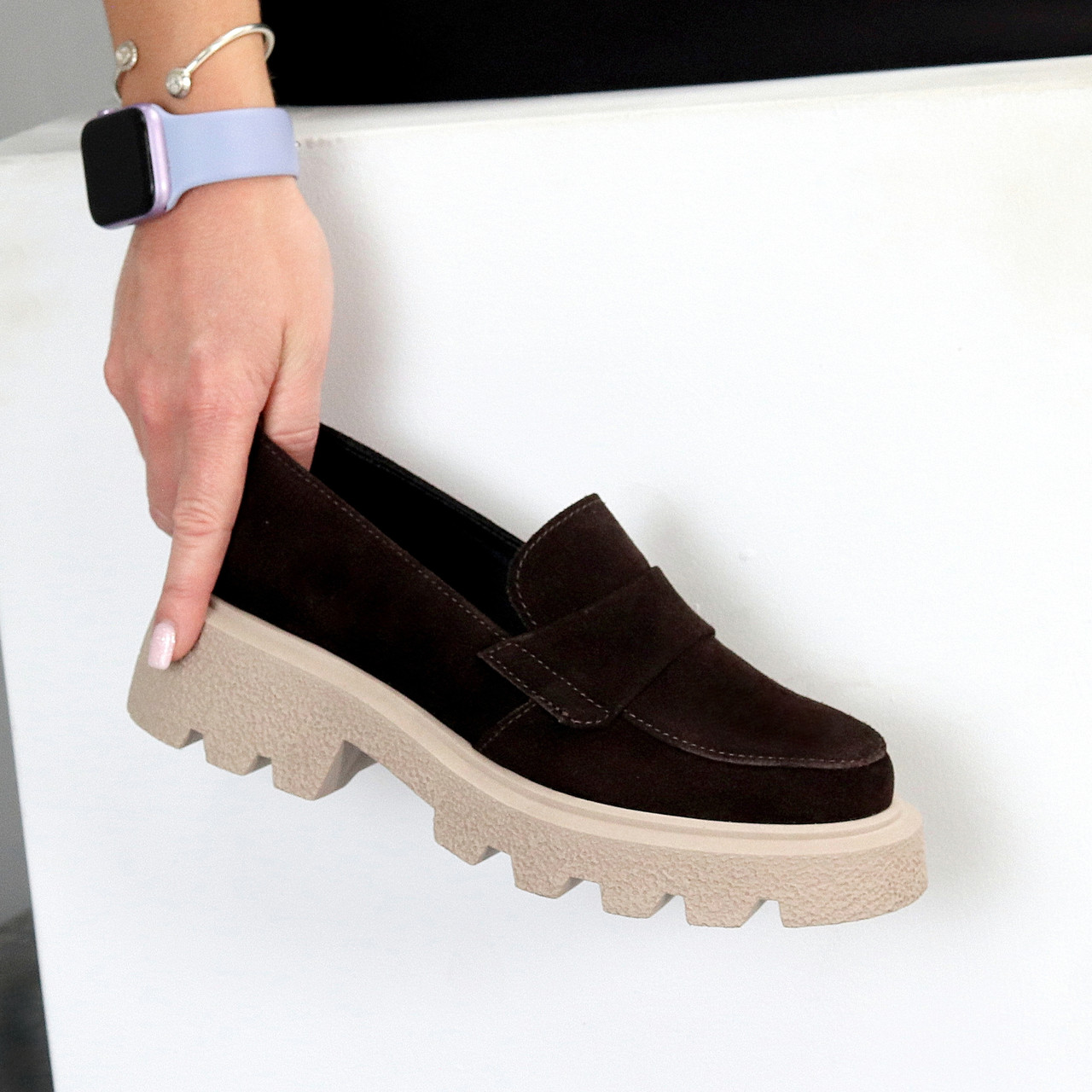 Замшеві туфлі лофери колір гіркий шоколад на бежевій підошві, фото 1
