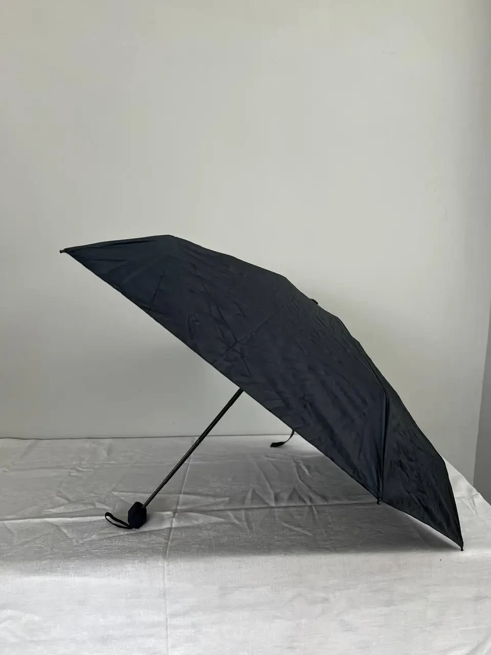 Парасолька компактна чорна ручна, складана парасоля для дощу універсальна, у сумочку, в рюкзак, фото 1