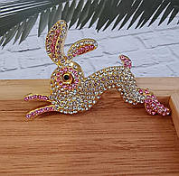 Брошка Зайчик з білими та рожевими кристалами BRS167