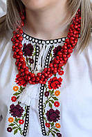 Красиве жіноче дерев'яне намисто