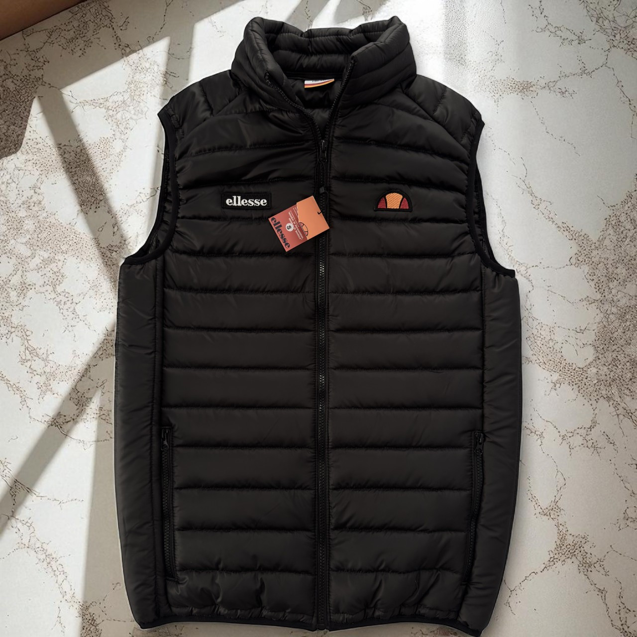 Чоловіча жилетка Ellesse (безрукавка еліс) спортивний жилет стьобаний Туреччина чорний. Живе фото, фото 1