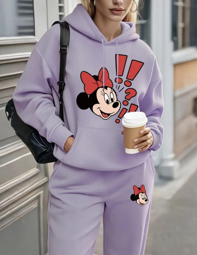 Теплый костюм женский из трехнитки с капюшоном Теплый костюм женский из трехнитки с капюшоном