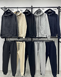 Стильний чоловічий спортивний костюм із гумкою на штанах