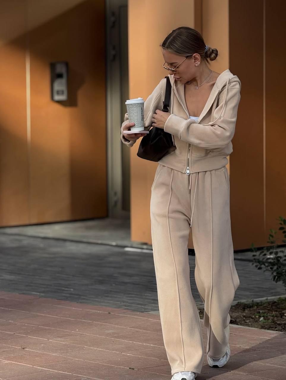 Жіночий спортивний костюм; Колір: чорний, молоко, сірий, бежевий; Розмір: 42-44, 46-48 ;, фото 1