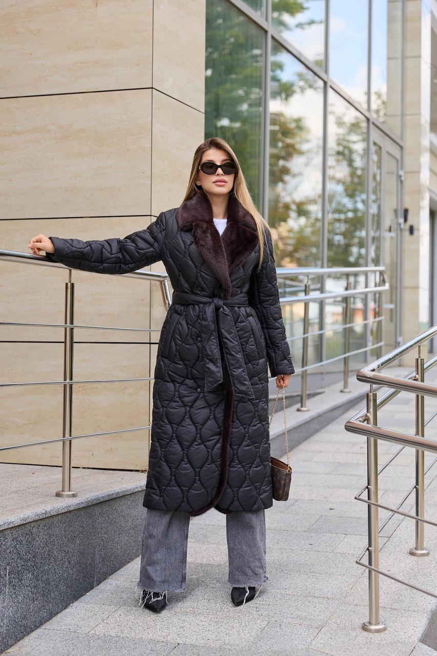 Якісне чорна зимове жіноче пальто з плащової тканини з опушкою, довге жіноче пальто з хутром, фото 1