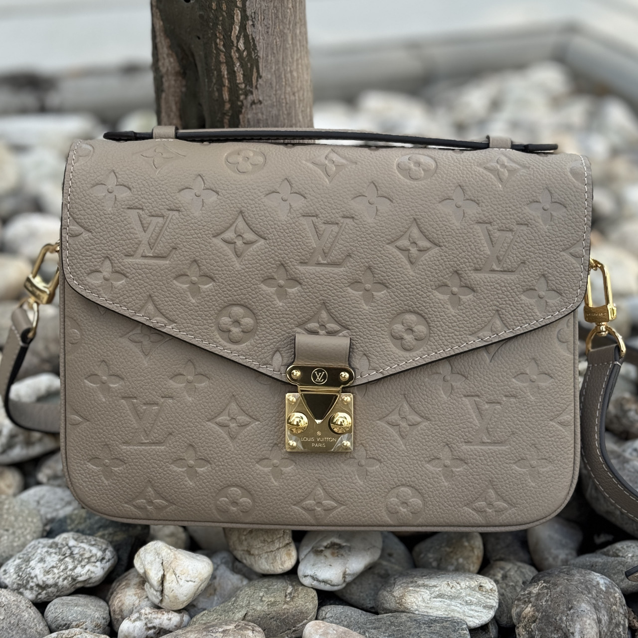 Сумка Louis Vuitton Pochette Metis Empreinte  (Луї Віттон Пошет Метис)