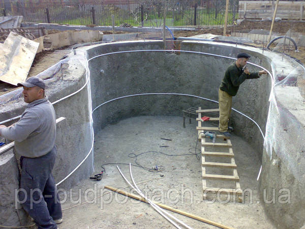 Будівництво бетонного басейну