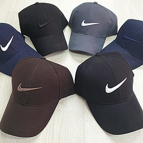 Стильна бейсболка унісекс із логотипом найк