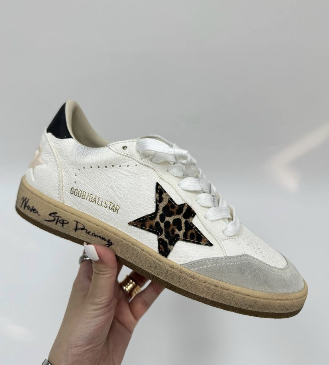 Жіночі білі шкіряні кросівки Golden Goose Ball Star із зіркою леопарда